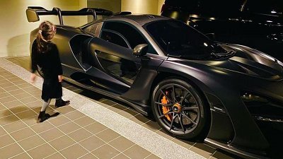 周杰倫超豪坐駕曝光！出動 1200 萬 McLaren Senna 只為送女兒考試
