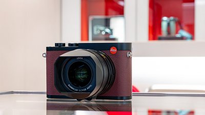 見機如見東京車站？Leica Q2 Cowhide Leather Raspberry 特別版限定 10 部！
