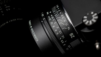 「記者機」的好拍檔！Leica 推出限量 450 支啞光黑 Summicron-M 28mm F2