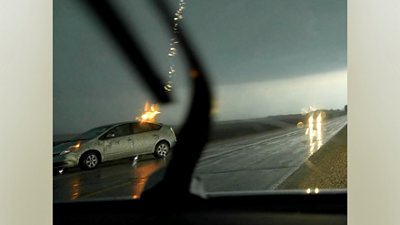 座駕遇雷擊，追風攝影師：應該用 120fps 拍片！