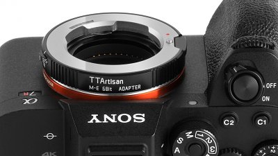 在 Sony 機上玩 Leica 鏡必入：TTArtisan "M-E 6-bit" 轉接環