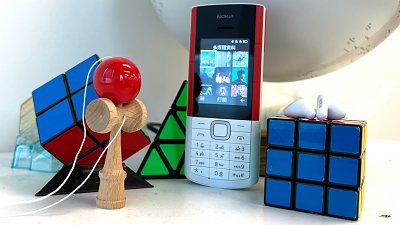Nokia 5710 XpressAudio 開箱試玩：今年最古怪手機