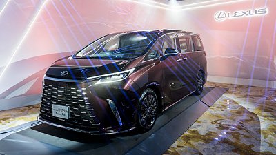 陸上頭等艙︰2023 年款 Lexus LM 香港全球首發