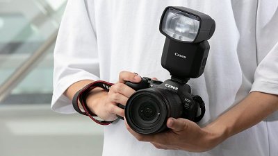 更細更靈活？傳 Canon 年底發表 EL-10 閃光燈