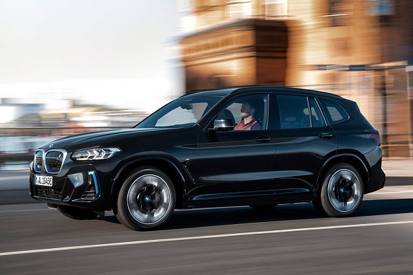 電動車 BMW iX3 M Sport Edition 香港規格、價錢、牌費及介紹文 - DCFever.com