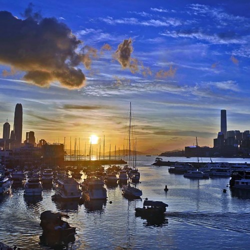 是日海港日落 (Today's Harbour Sunset)  