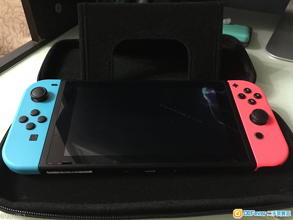 出售 卖香港行货红蓝原装switch (二手) - DCFe