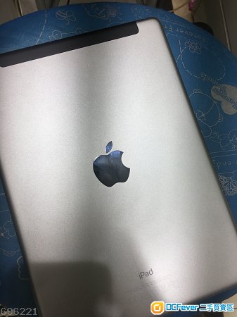 出售 iPad 2017版 最新型号 4g插卡版 128gb 9