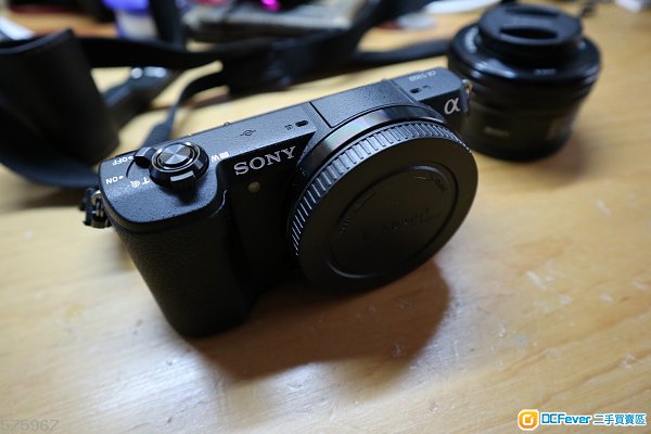 sony a5100 黑色 16-50 mm oss 電動變焦鏡頭