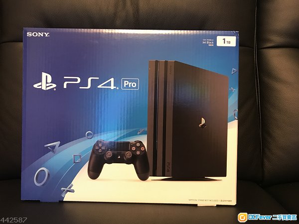 放全新行货 sony playstation ps4 pro 1tb 极致黑