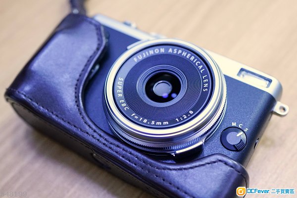 x70 有盒有单原厂,95%新,过保养,连wide 镜,皮套,正副电,lh-x100